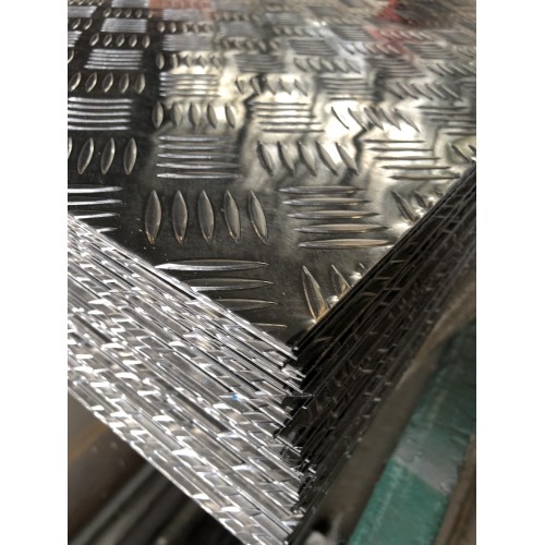 Дюралевый рифленый лист 1.6мм ВД1АНР рифленый диамант ТУ 1-804-432-2006